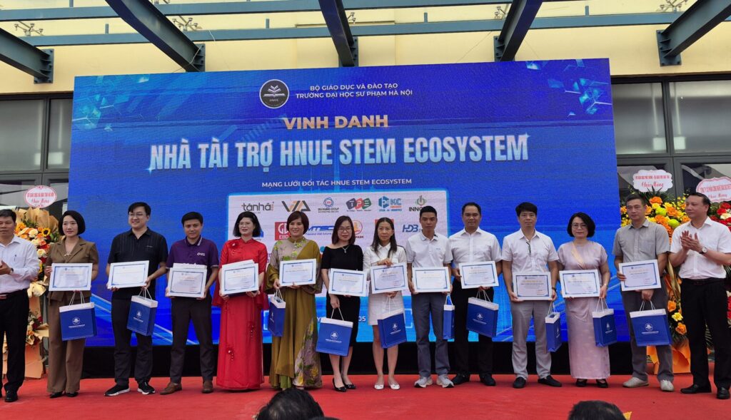 STEM KASI Đồng Hành Cùng Lễ Ra Mắt Hệ Sinh Thái STEM – Trường Đại Học Sư Phạm Hà Nội